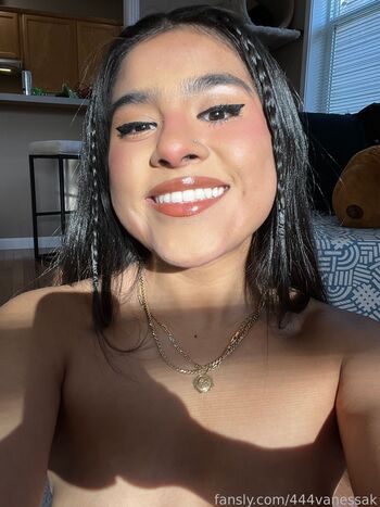 444Vanessak