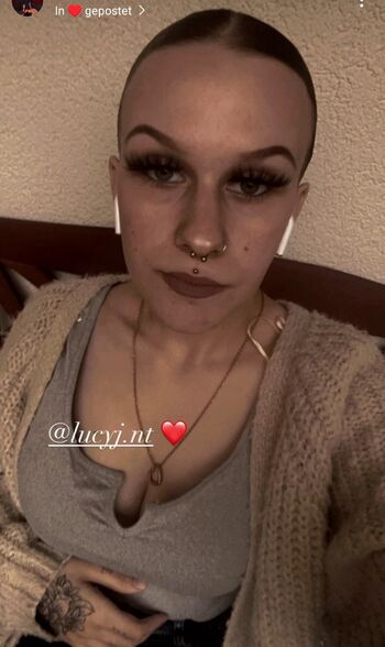 _a_x_n_x