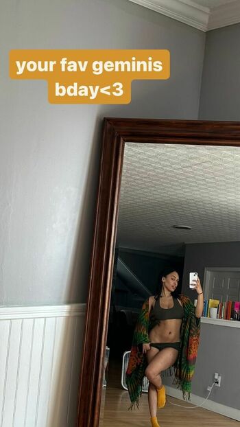 Aaliyeezy
