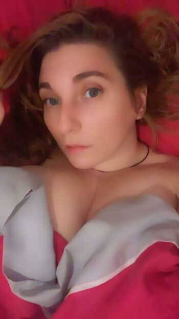 adelain_white