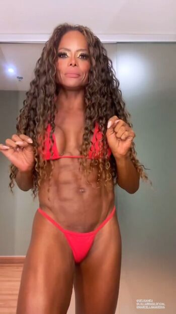 Adriana Bombom