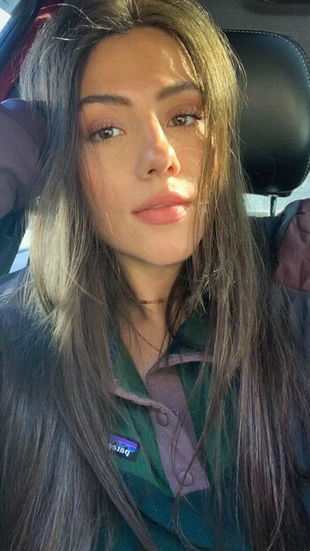 Adriana_Mae