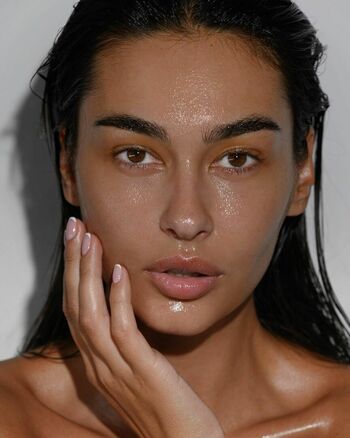 Adrola Dushi