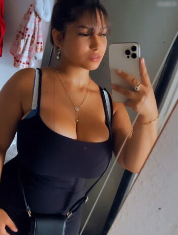 Adry Queen