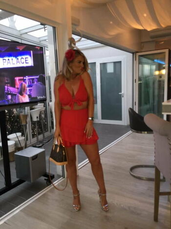 Aimee W