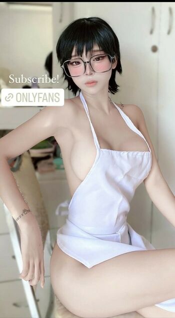 Akari_Cos