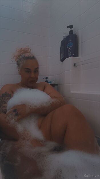 akiliahightower32