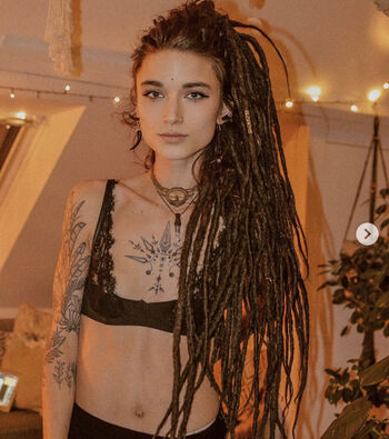 Alanis Verde
