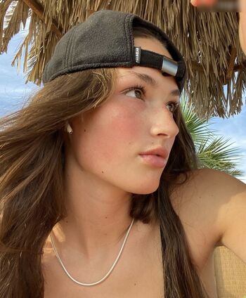 aleandrafrerk / ale4ndra