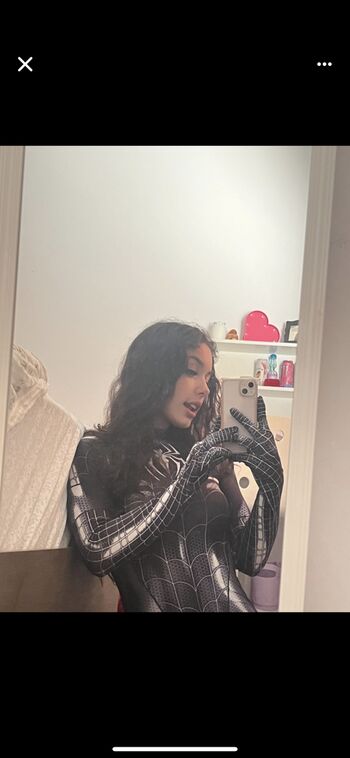 Alee_babes