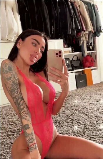 Alena Omovych