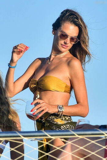 Alessandra Ambrosio