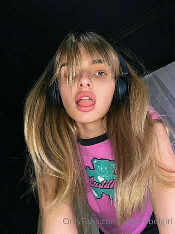alex.rebelgirl