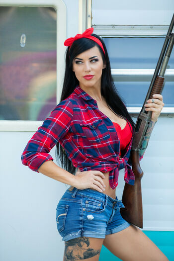 Alex Zedra