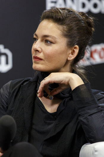 Alexa Davalos