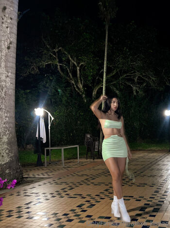 alexa_henao