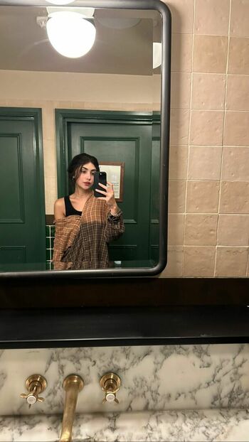 Alexa Mansour