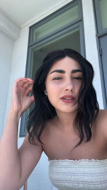 Alexa Mansour