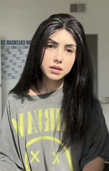 Alexa Mansour