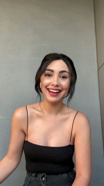 Alexa Mansour