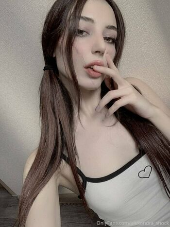 alexandra_shock