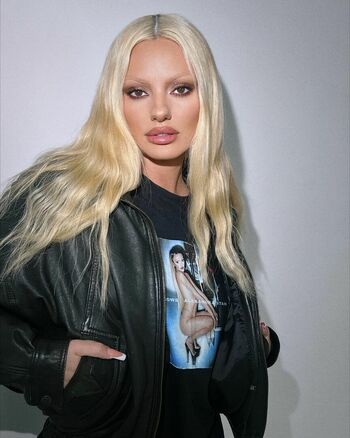 Alexandra Stan