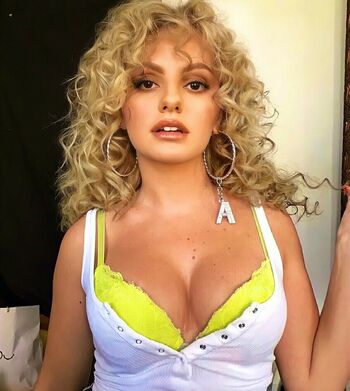 Alexandra Stan