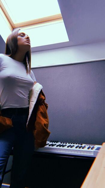 Alexandra Stan