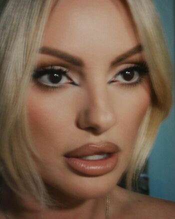 Alexandra Stan