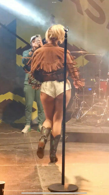 Alexandra Stan