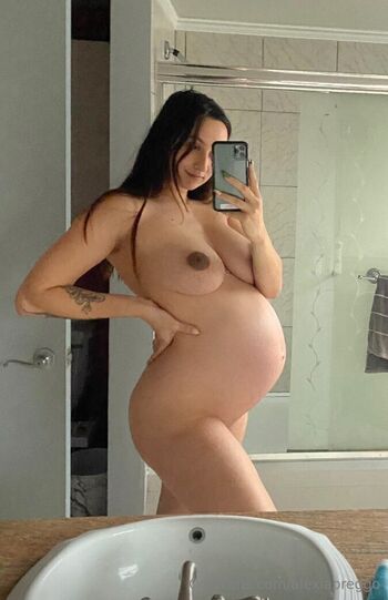 alexiapreggo