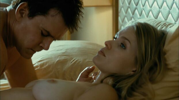 Alice Eve