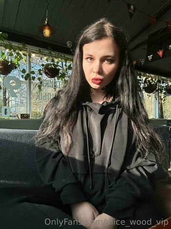 alice_wood_vip