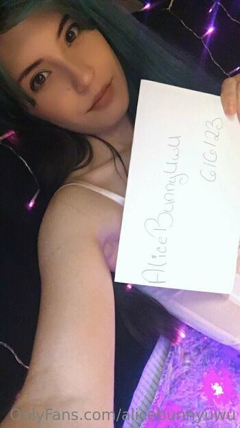 alicebunnyuwu
