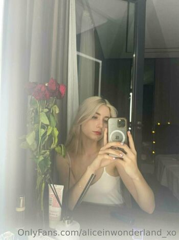 aliceinwonderland_xo