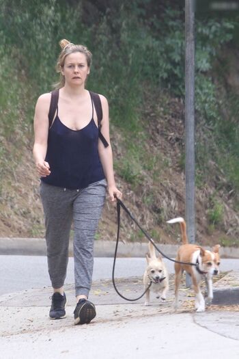 Alicia Silverstone