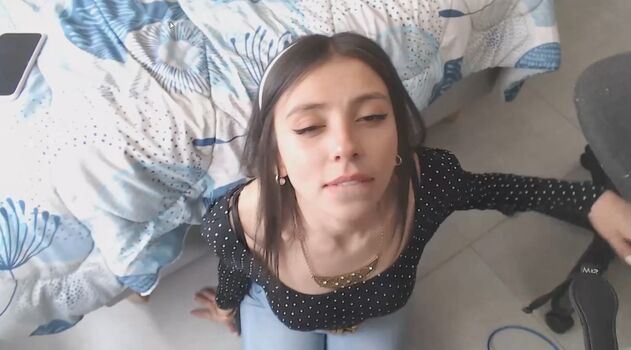 AliciaWonder_