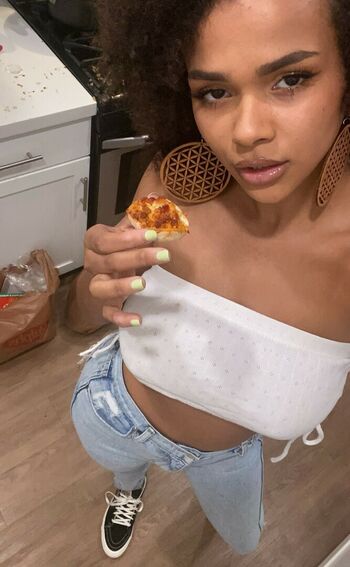 Alina Ali