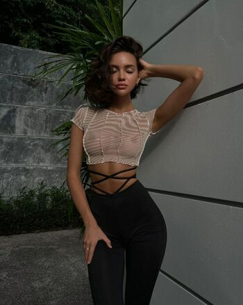 Alina Lando
