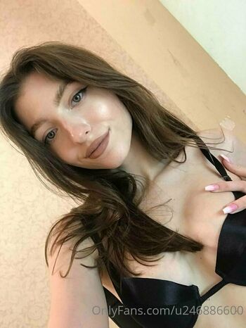 alisa_blanche