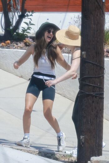 Alison Brie