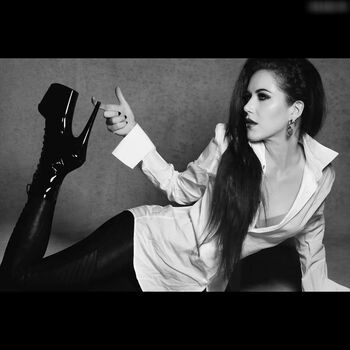 Alissa White-Gluz