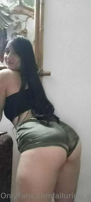 alluring_athena