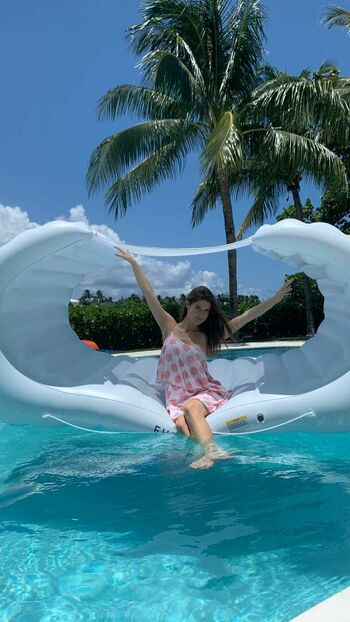 Amanda Cerny