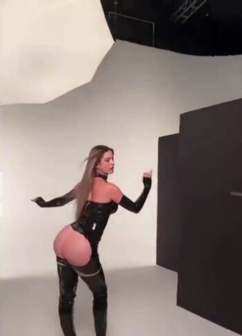 Amanda Cerny