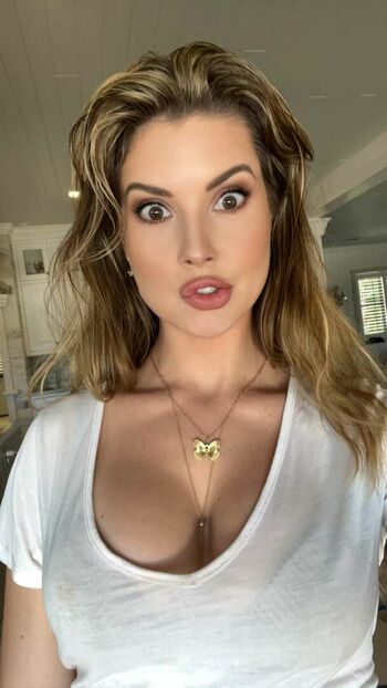 Amanda Cerny