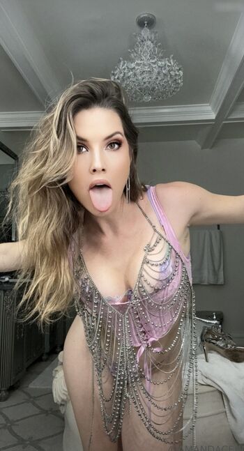 Amanda Cerny