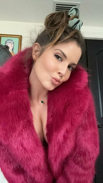 Amanda Cerny