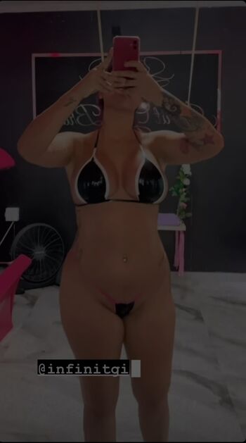 Amanda Miury