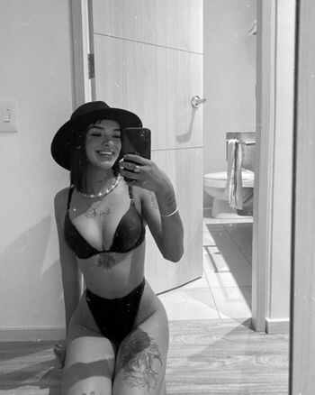 Ambar Luna